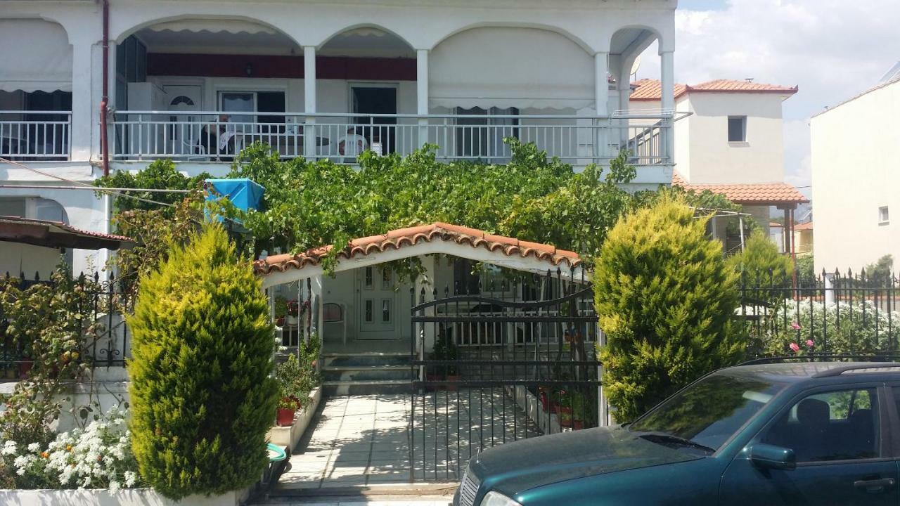 Grigorios Apartments Vrasná المظهر الخارجي الصورة