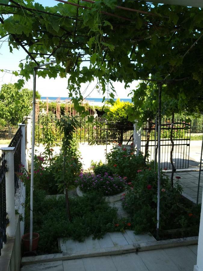Grigorios Apartments Vrasná المظهر الخارجي الصورة
